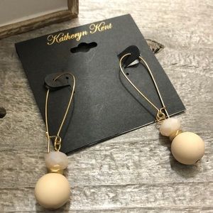 NWT Katheryn Kent Gold Tone Threader Earrings!
